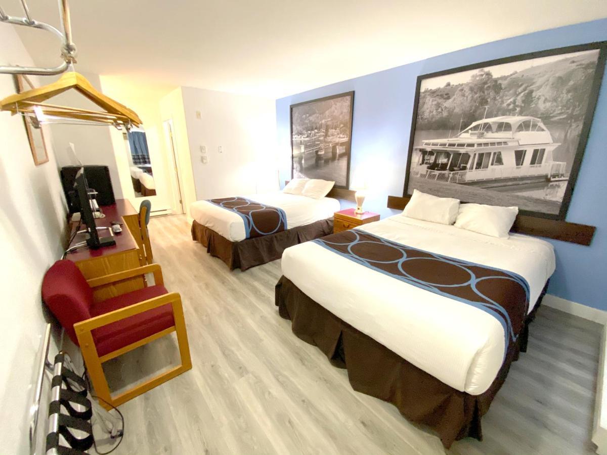 Super 8 By Wyndham Sicamous Hotel Exterior foto